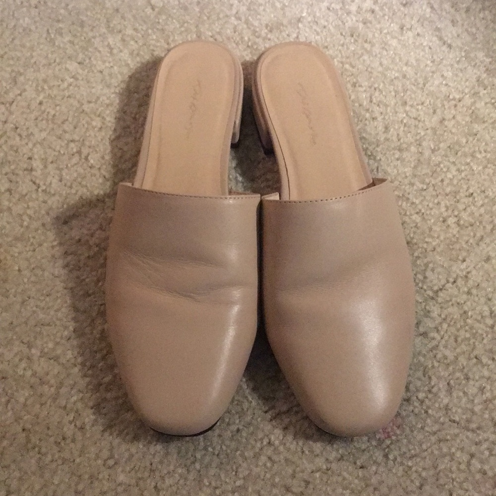 The flat mule